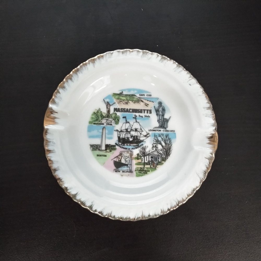Vintage Commemorative Ash Tray Massachusetts - 4.5"